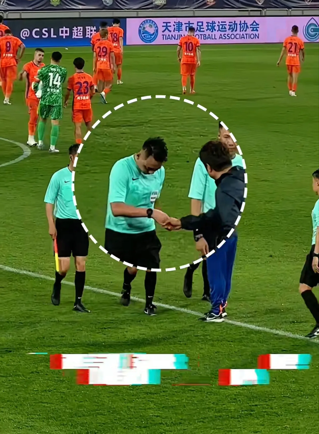 天津队鏖战太阳，哈登统治全场