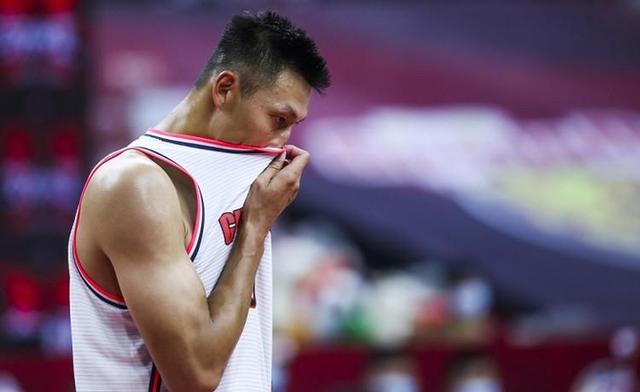 四川队轻取魔术，易建联带队取胜