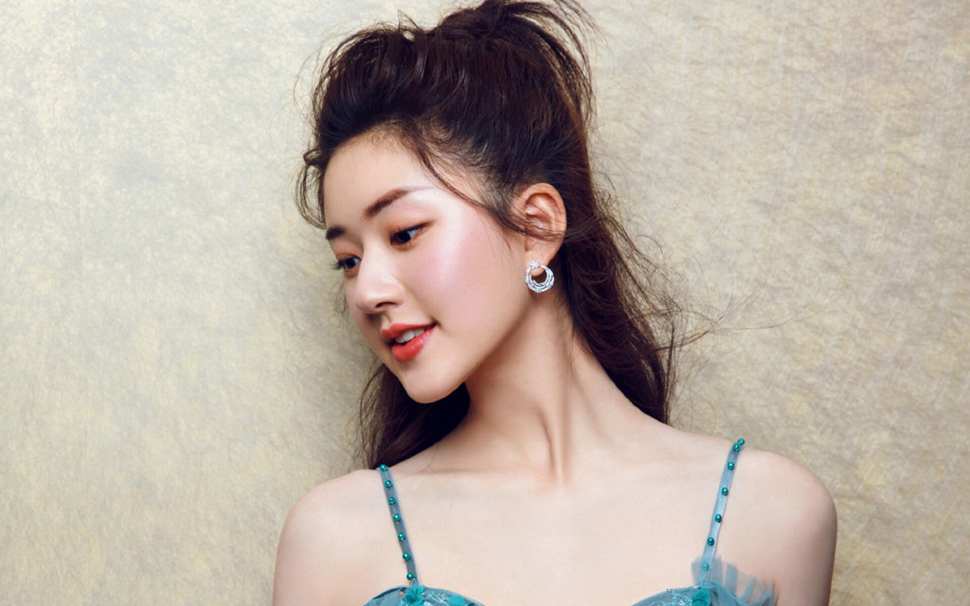 开云体育-北欧铁骑与非洲雄鹰的终极对决，卡马文加临危受命主宰年度焦点之战