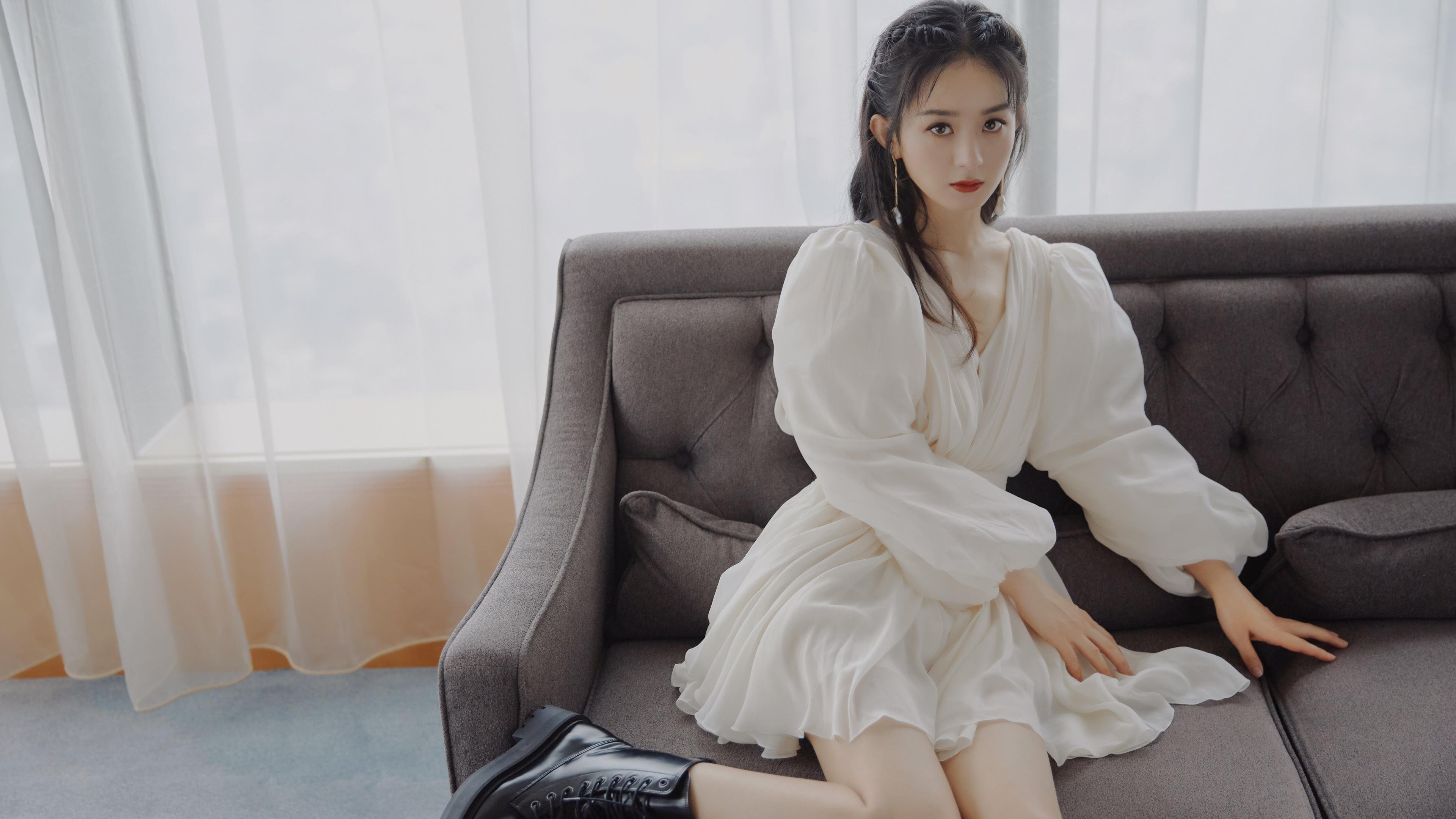 开云体育登录-蓝鹰战术风暴席卷智利，亚洲之光黄喜灿点亮生涯之夜—足球世界的双重震撼